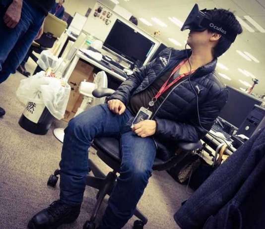 Hideo Kojima prova Oculus Rift Kojima Oculus Rift