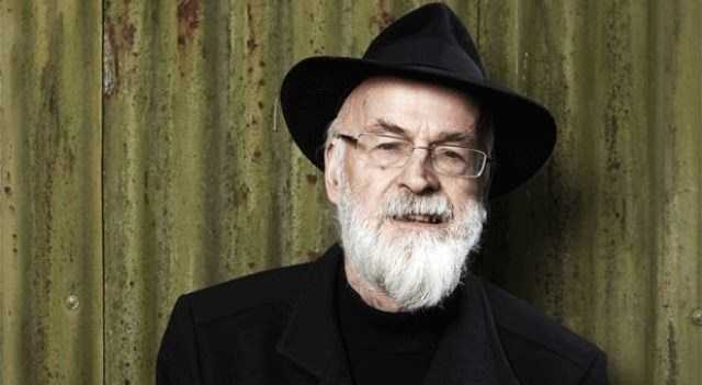 terry_pratchett2_1919376b