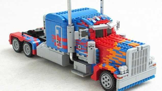 Optimus-Prime-lego-01