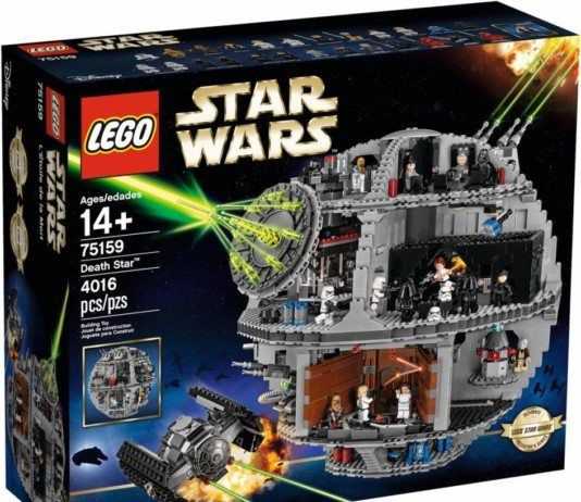 LEGO Star Wars: annunciato il set Ultimate Collector della Morte Nera!