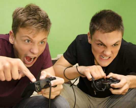 I videogiochi limitano l’apprendimento scolastico, secondo gli insegnanti