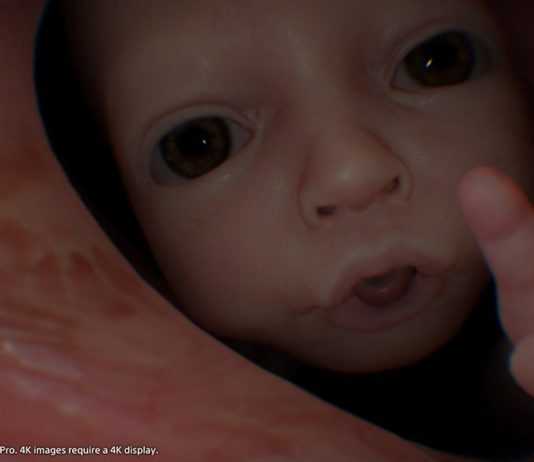 Death Stranding: bambini, robot e pioggia nella dinamica di gioco Death Stranding