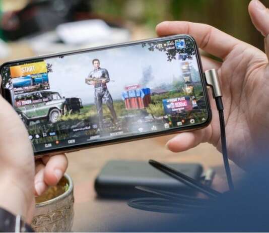 videogiochi console mercato mobile videogames giocatori appassionati xbox series x ps5 pc mobile