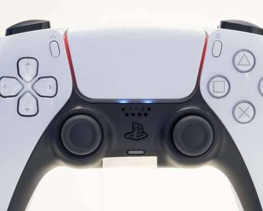 PlayStation 5: le luci sul controller DualSense segnalano il numero di giocatori connessi dualsense ps5 playstation 5 sony next-gen