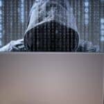 Attacco hacker su scala mondiale! Down tantissimi siti e app legati a informazioni e media hacker