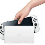 Nintendo Switch continua a dominare le vendite! Battuta PlayStation 5, ecco console e giochi più venduti del 2021 in Europa Nintendo Switch OLED