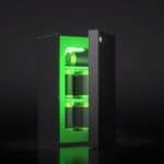 Xbox Mini Fridge: aperti a breve i pre-order. Il frigo da camera a forma di Xbox Series X andrà a ruba? Xbox Mini Fridge pre-order