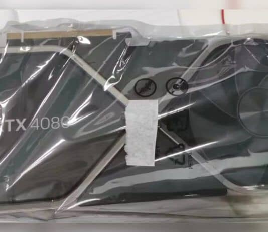 NVIDIA RTX 4080 gigantesca? Secondo alcune foto la scheda video sarebbe grande quanto una RTX 3090! NVIDIA RTX 4080