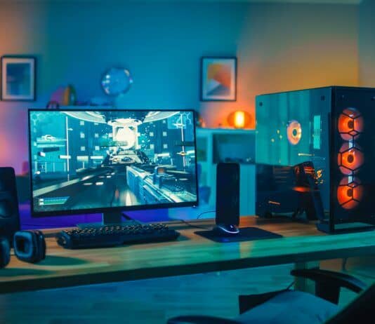 Tra PS5, Switch e Xbox vince il PC. È la piattaforma più usata per giocare nel 2023, secondo HowLongToBeat gaming pc setup hardware