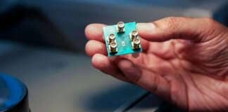 Cornell University microchip neurale a microonde